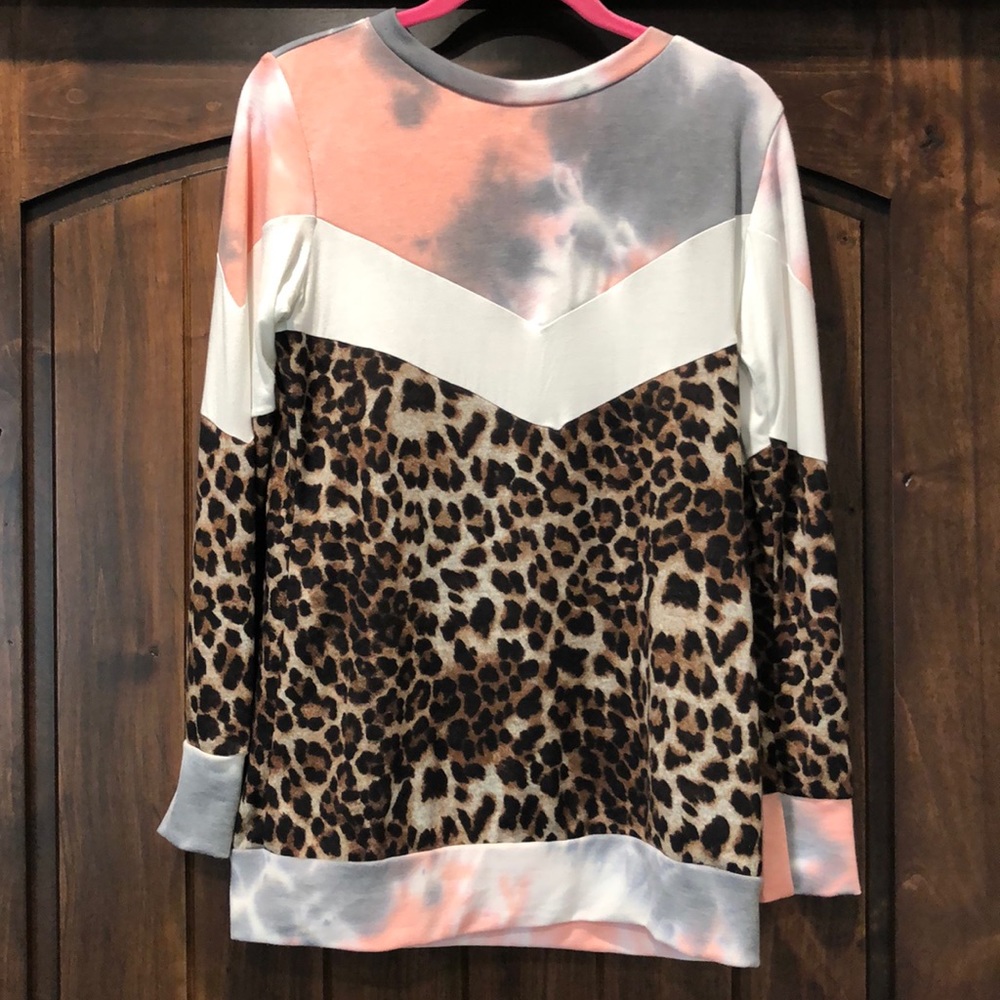 Magic Fit cozy sweatshirt tie-dye / cheetah Medium